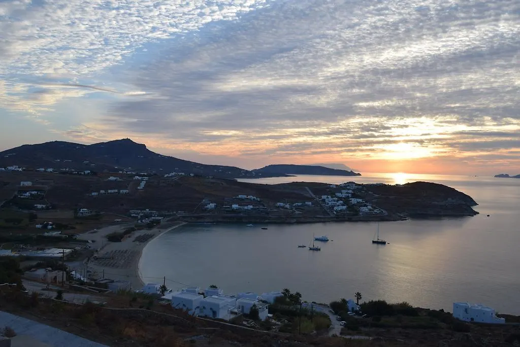 Апарт-отель Andromeda Mykonos Villas & Suites Кало-Ливади